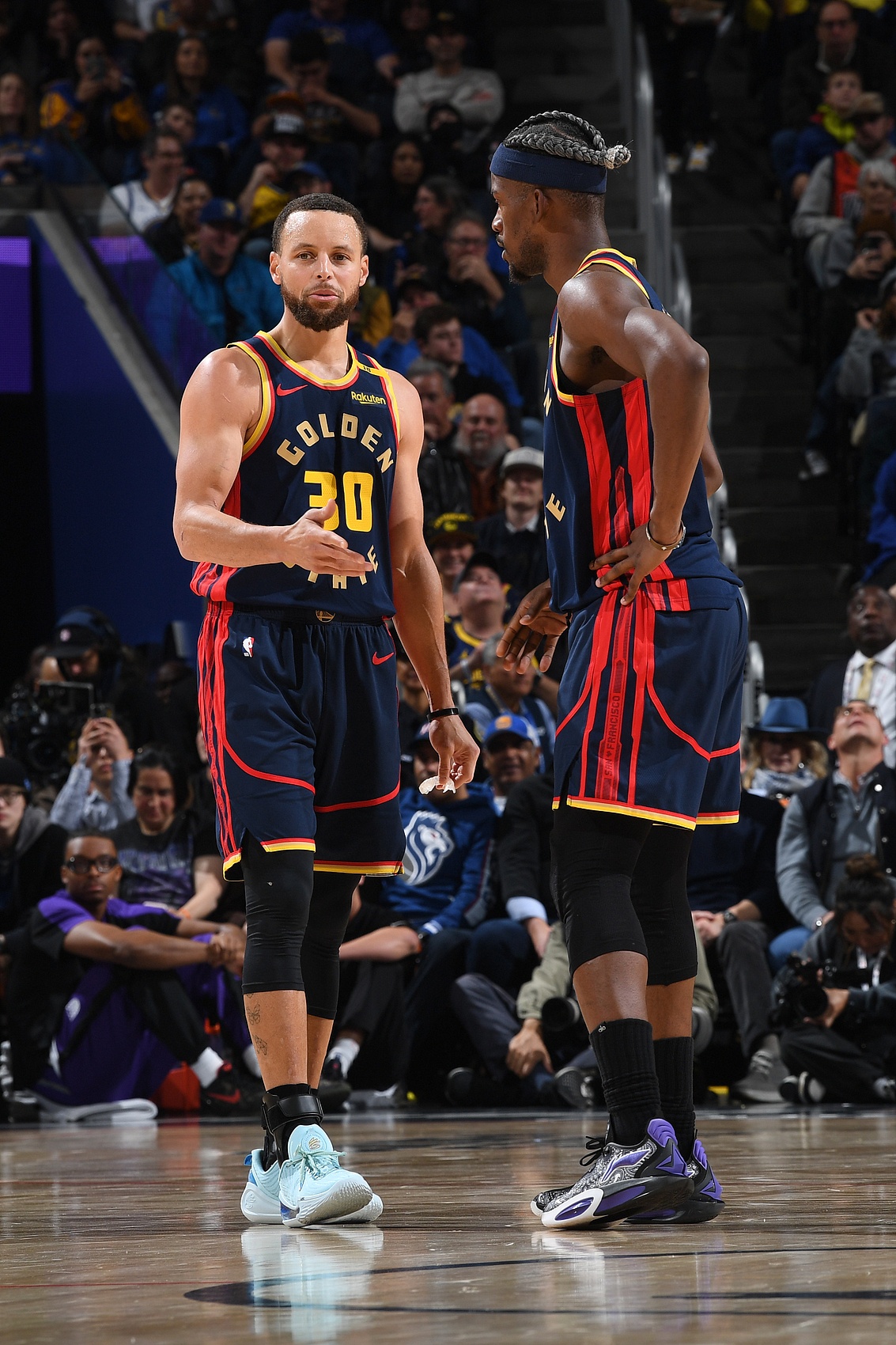 NFL超级碗-不是赢球公式？巴特勒和库里同场砍30+时 勇士0胜3负