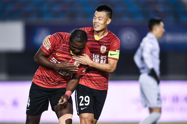 注册观看-【中超】谭龙闪击破门后伤退 长春亚泰1比0深圳队