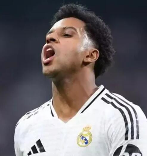 注册观看-罗德里戈不满皇马处境考虑离队，自认潜力超恩德里克|足球|里昂|罗德里戈·哈维尔·德·保罗|罗德里戈·埃尔南德斯·卡斯坎特|皇家马德里_新浪体育_新浪新闻